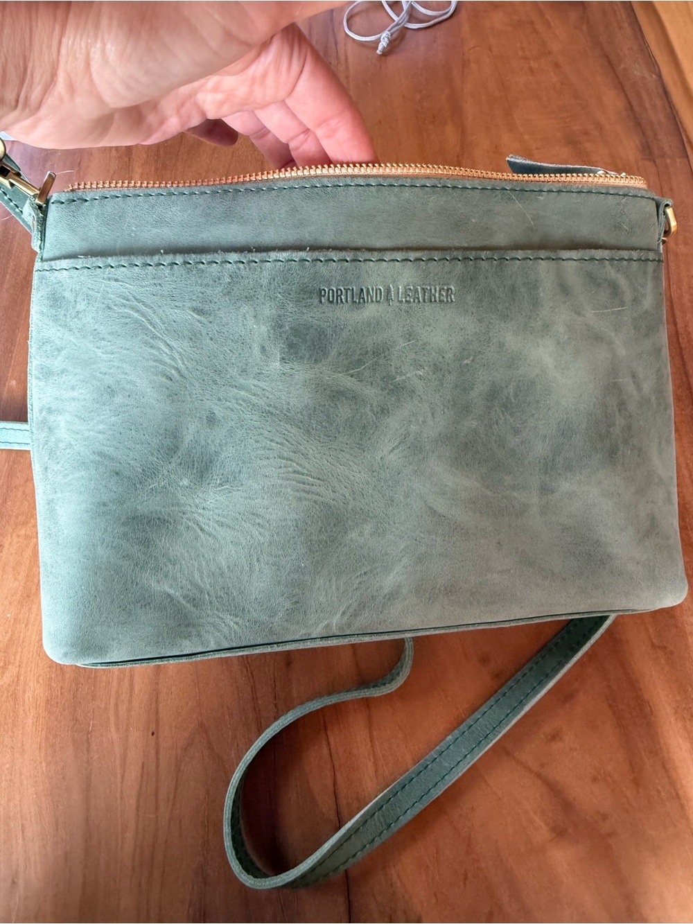 Portland Leather Large Cucumber Poppy Crossbody Bag BNNU